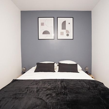 Spacious Apartment Near The Champs De Mars ปารีส ภายนอก รูปภาพ